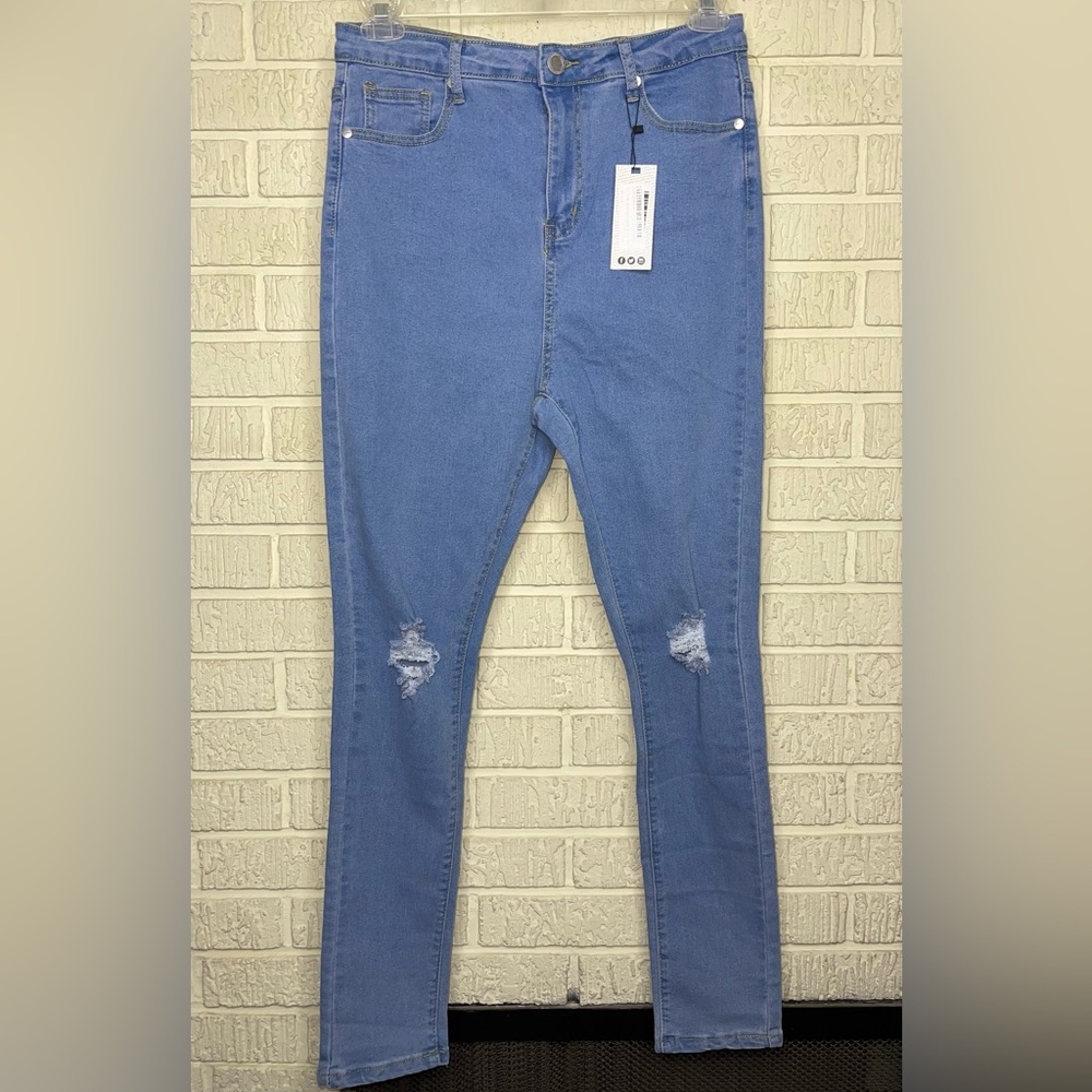 🌹 BooHoo Jeans Size 12 Tag Attached